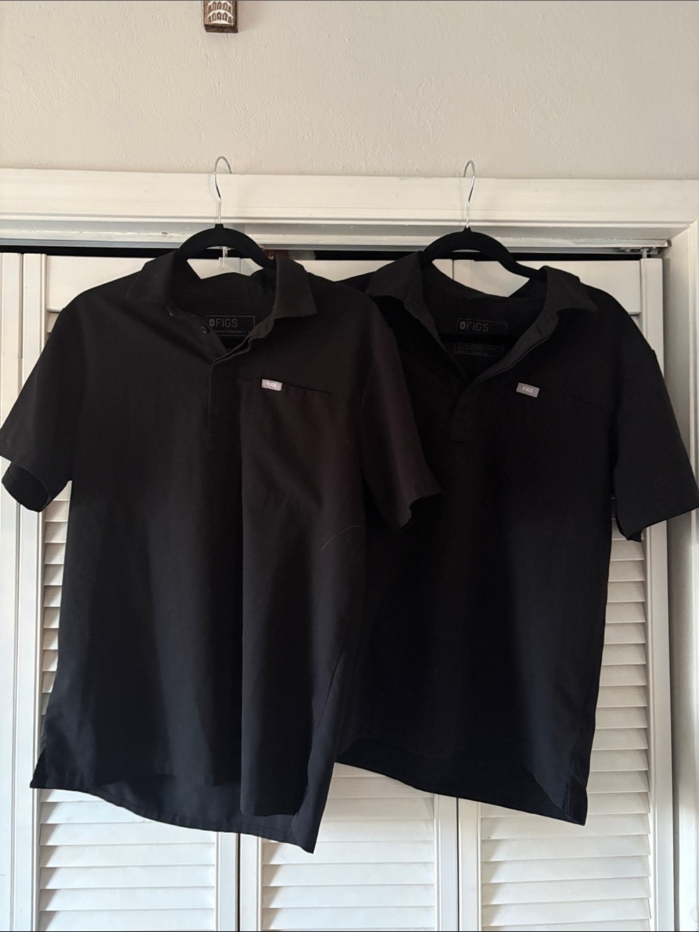 Figs Men's Black Polo